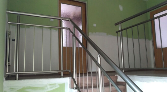 Stavebnicové hliníkové zábradlí 10