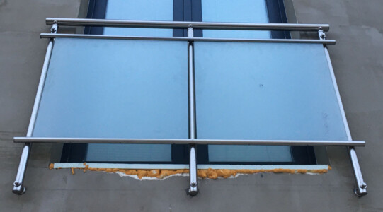 Stavebnicové-hliníkové-zábradlí-francouzské-okno 3