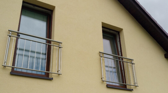 Stavebnicové-hliníkové-zábradlí-francouzské-okno 1